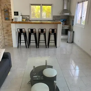 Appartement Rez De Avec Place De Parking Et Vue Mer., La Ciotat
